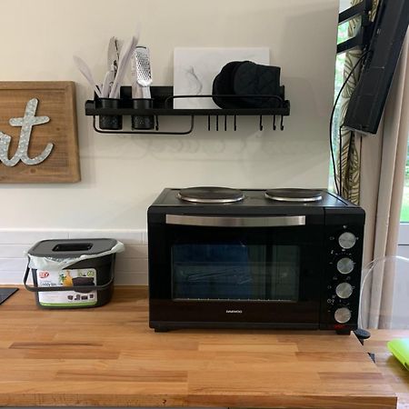 Newly Refurbished One Bedroom With Additional Sofa Bed Self Contained Flat In Garden Abbots Langley Eksteriør bilde